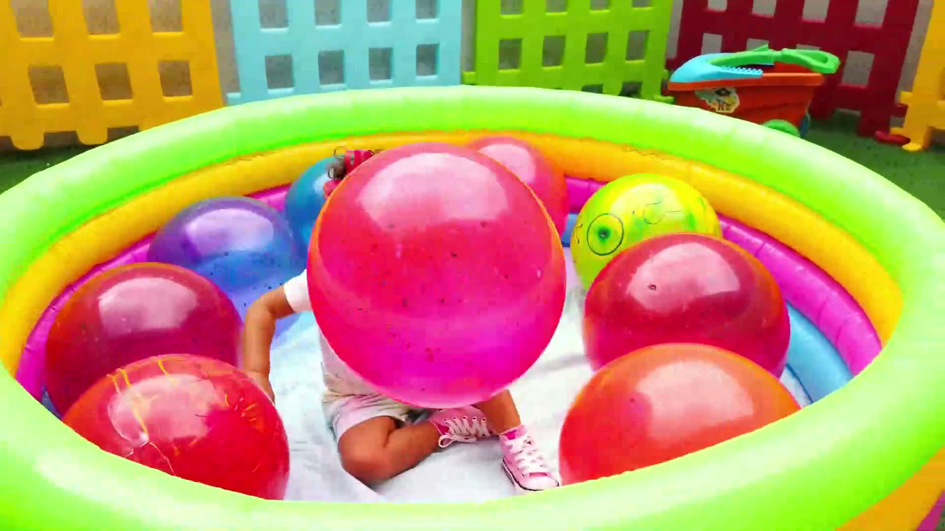 Colors Song & More from Bella Lisa Show Color Song