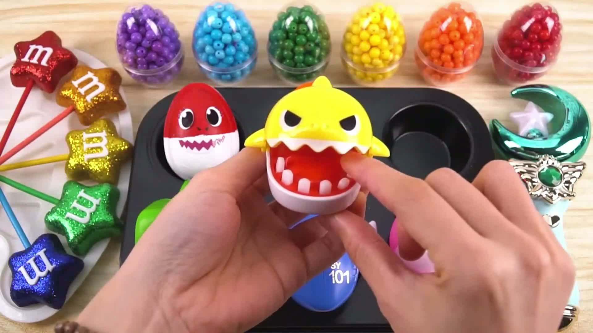 Satisfying video💕| How to make rainbow baby shark to the paints🎉