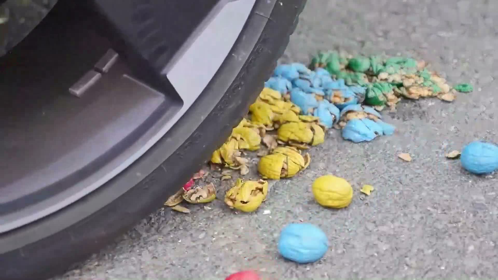 Crushing Video🚗| Car vs Balloons, Pumpkins🎃, needle, and more